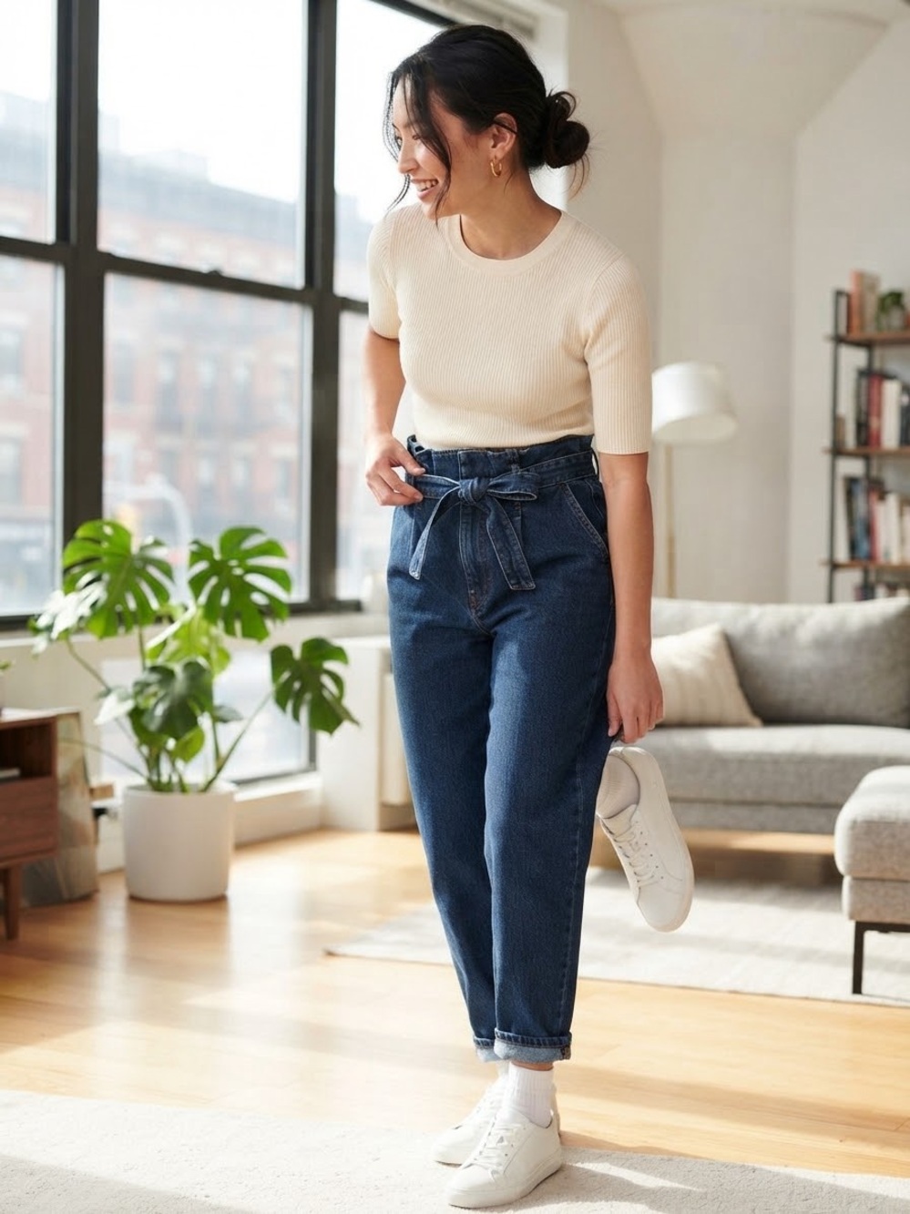 Uniqlo Dark Wash Denim High-Rise Belted Tapered Jeans Size 32